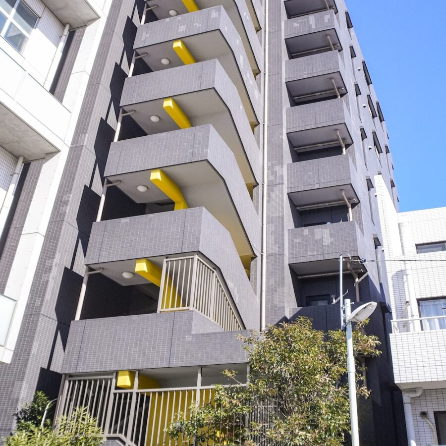 モノリス 外観